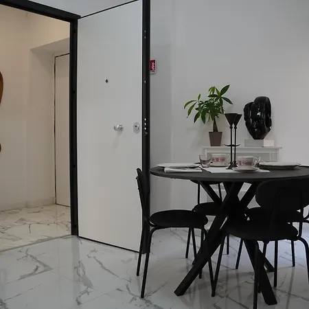 Lela's - Puglia Mia Group * Rome