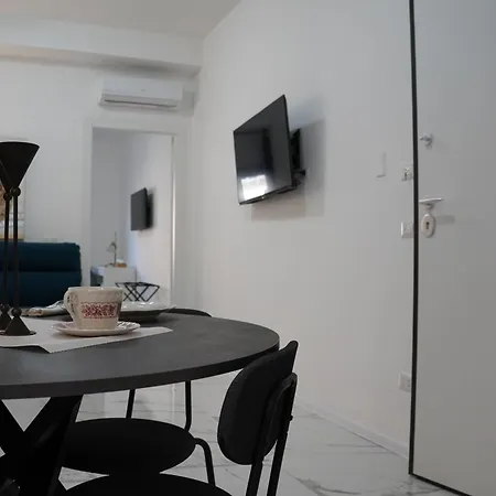 דירה Lela's - Puglia Mia Group רומא
